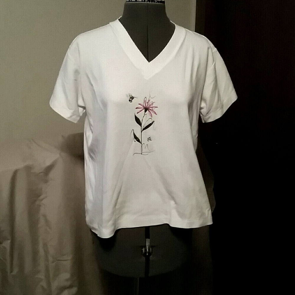 Vee neck tee